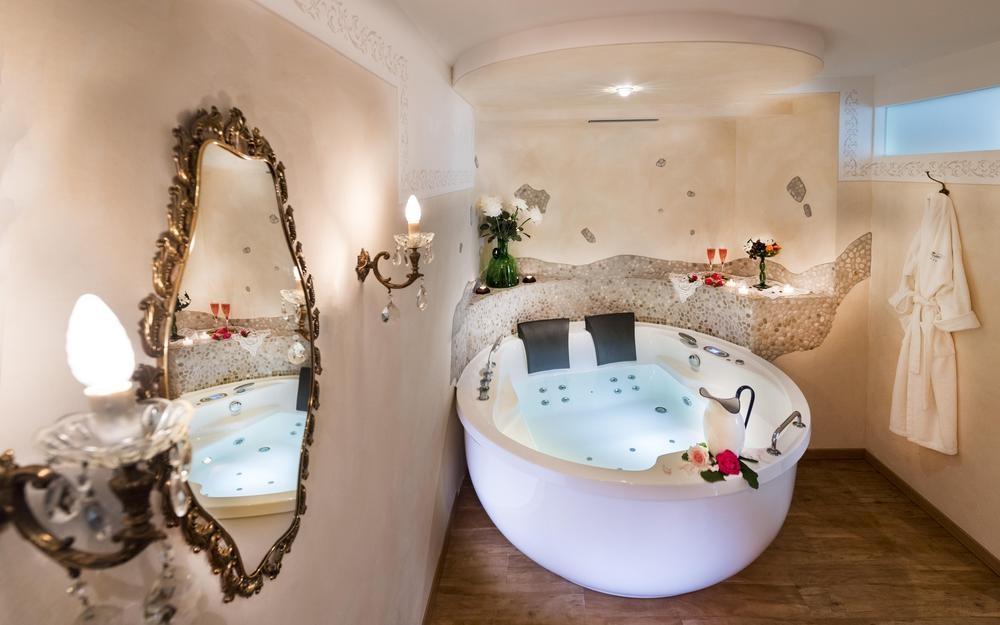 Hotel Mirabell Alpine Garden Resort & Spa slide 4