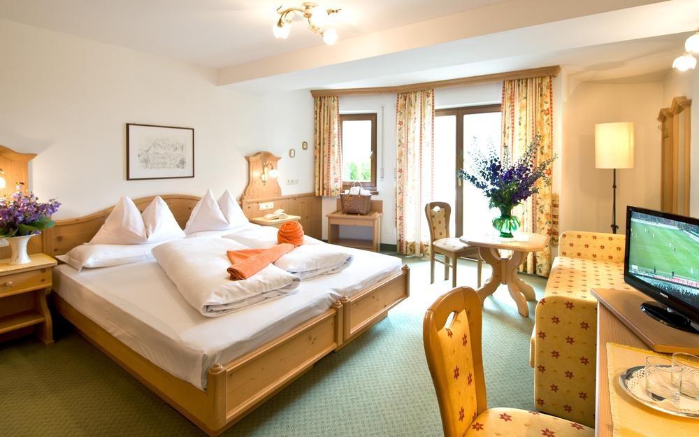 Hotel Mirabell Alpine Garden Resort & Spa slide 2