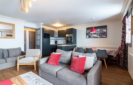 Chalet Chamois slide 2