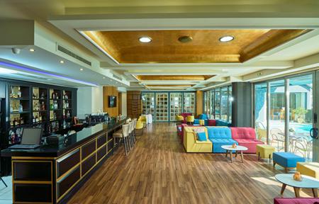 Mediterranean Resort slide 4