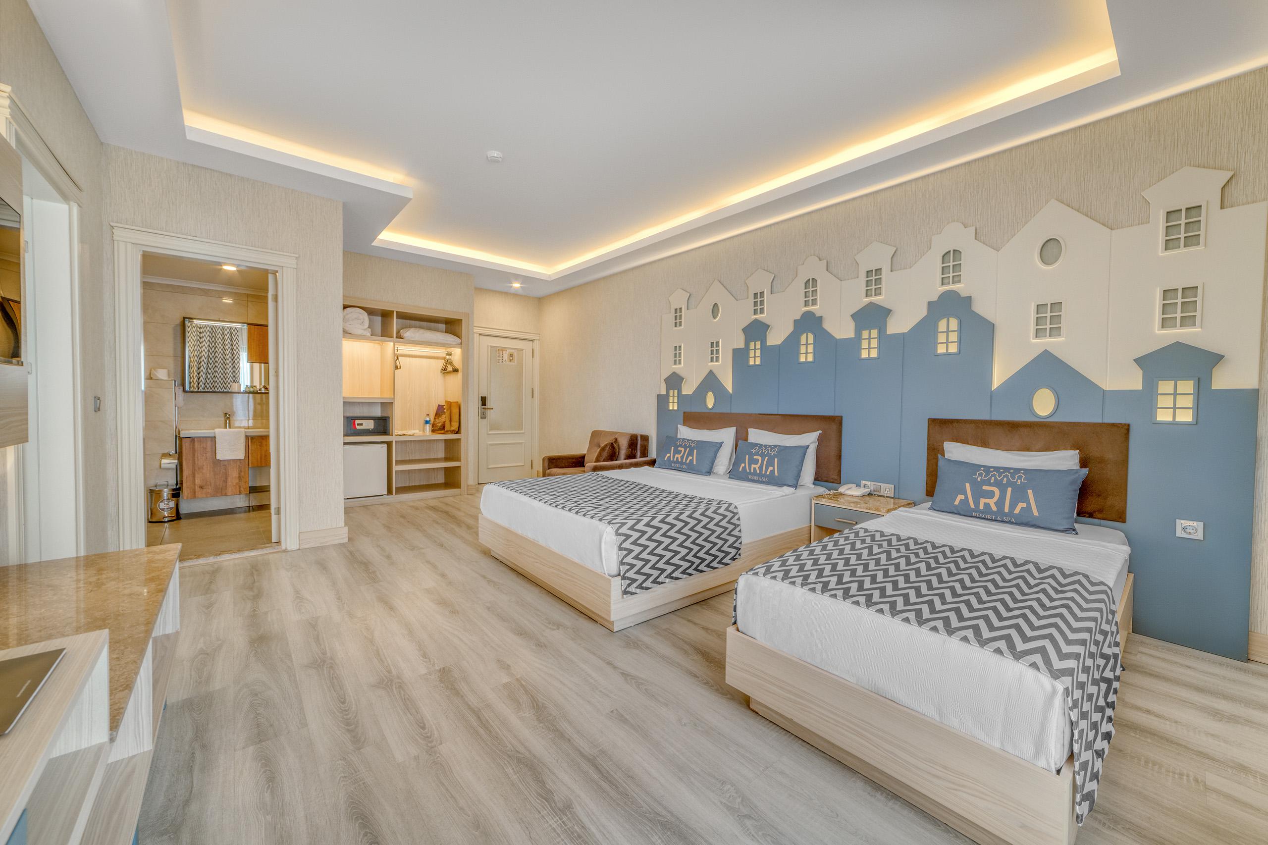 Hotel Aria Resort slide 3