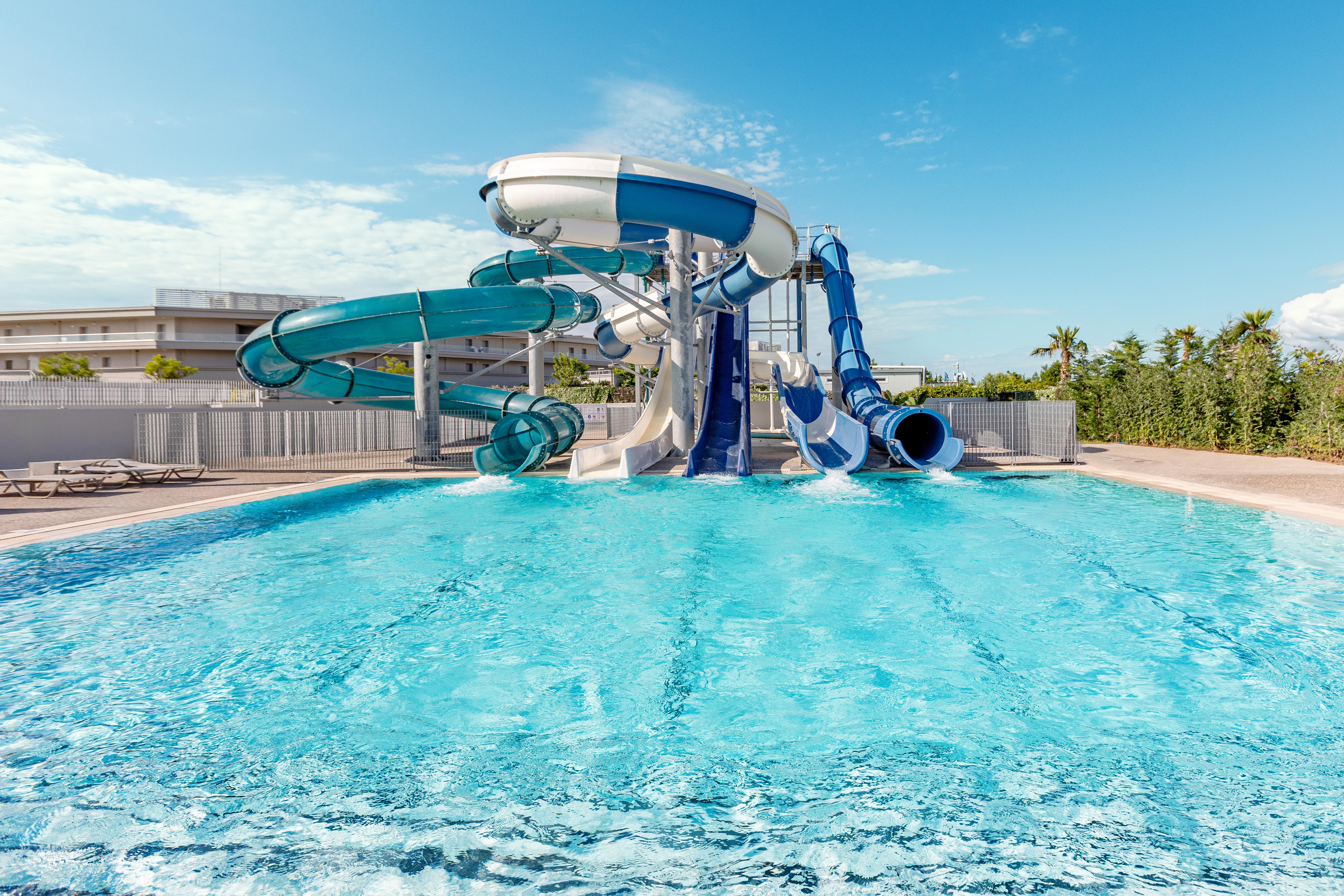 Hotel Blue Lagoon Queen slide 2