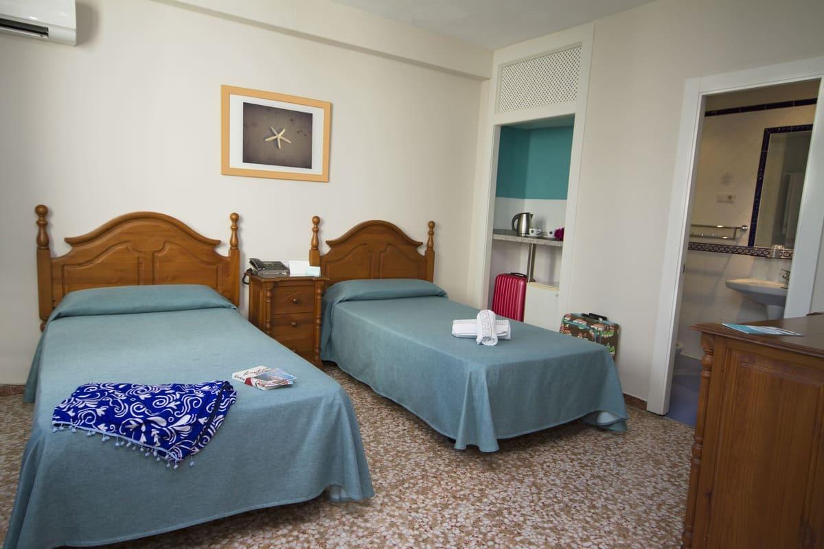 Moon Dreams Mediterraneo Carihuela slide 2