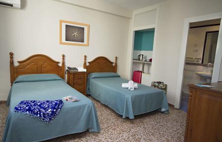 Moon Dreams Mediterraneo Carihuela slide 2