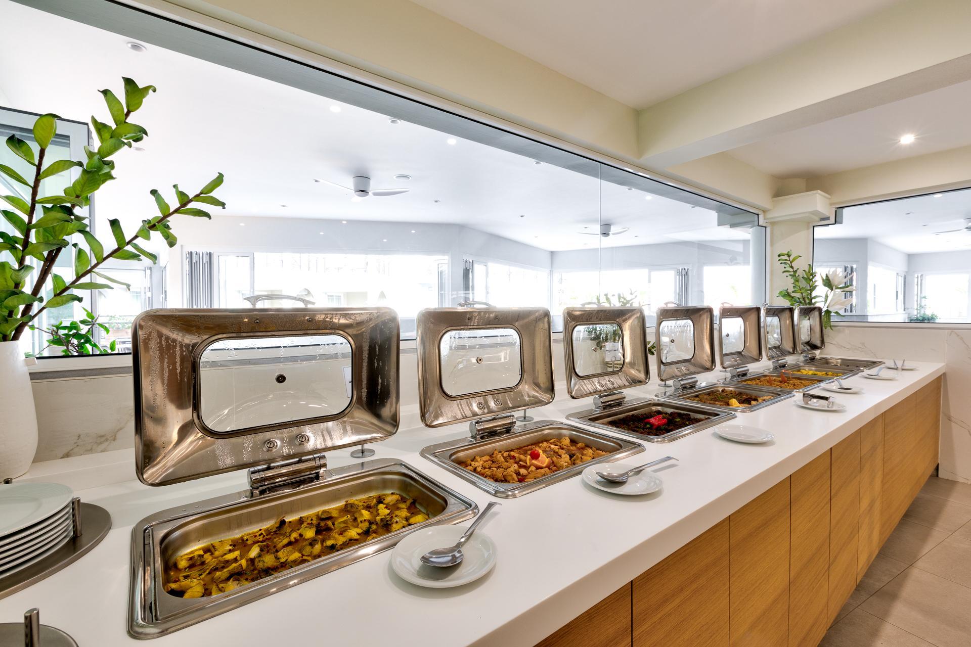 White Olive Premium Laganas slide 5