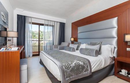 Hotel Zafiro Rey don Jaime slide 3