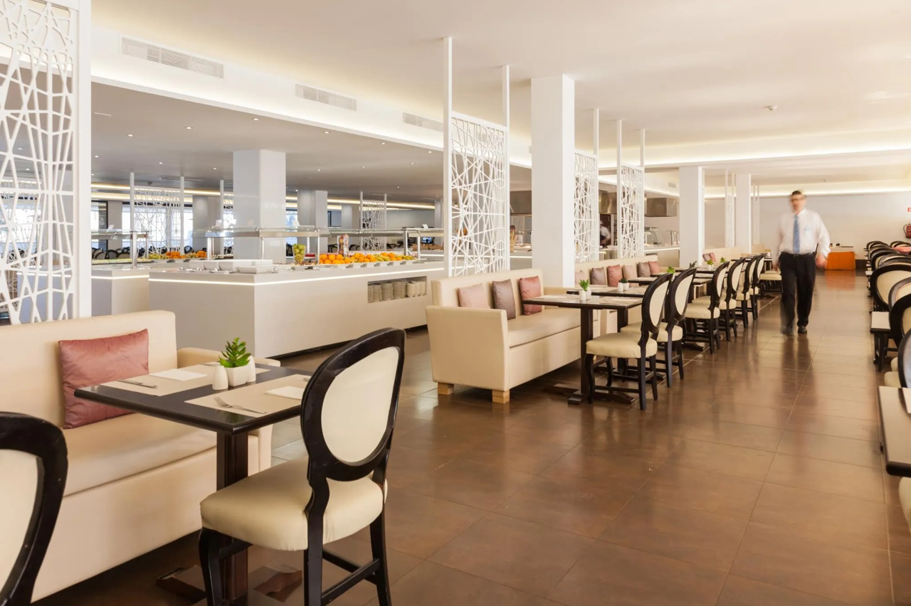 Hotel Zafiro Rey don Jaime slide 5