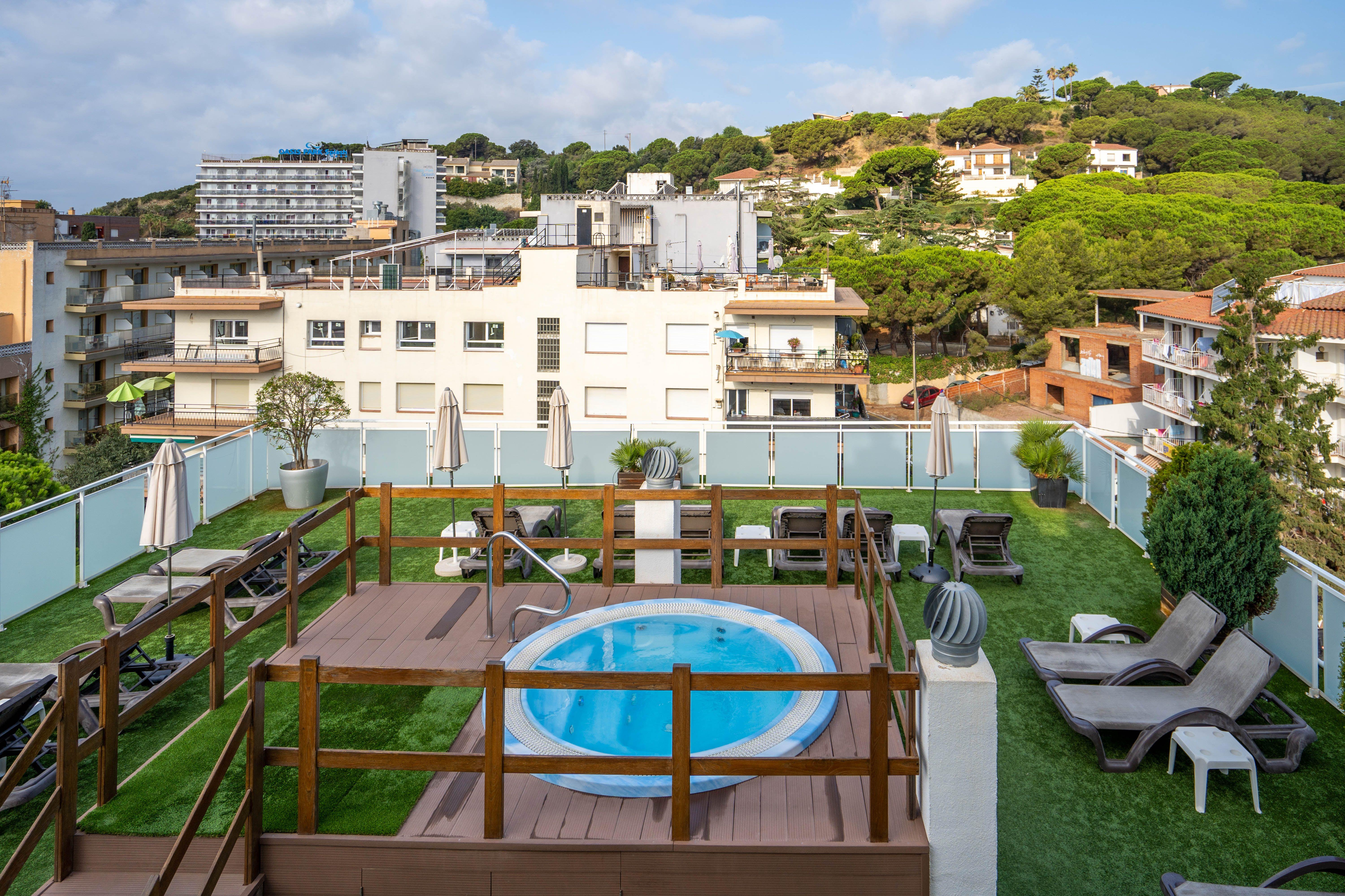 Mar Blau Hotel slide 2