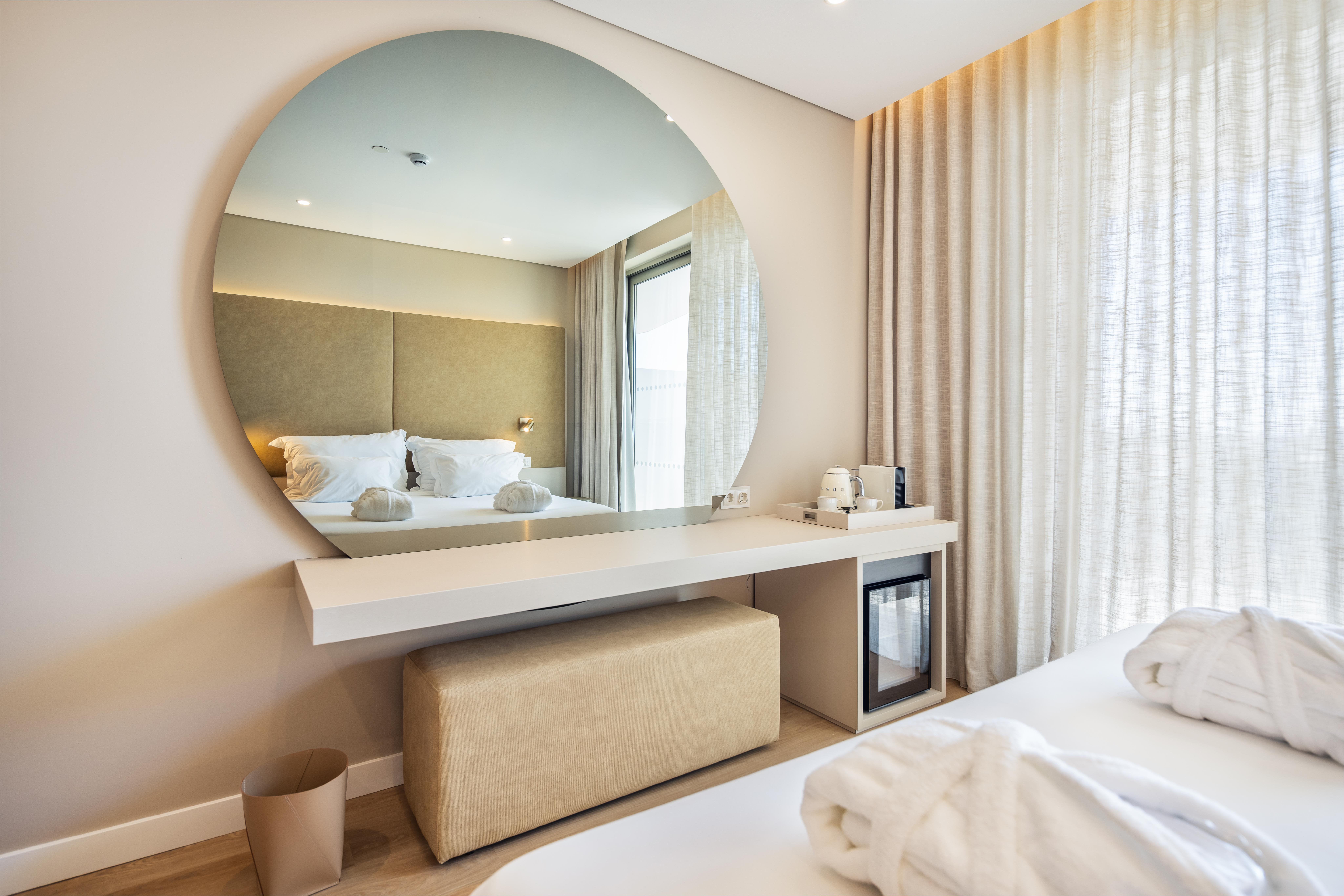 Castelo Suites Hotel slide 3