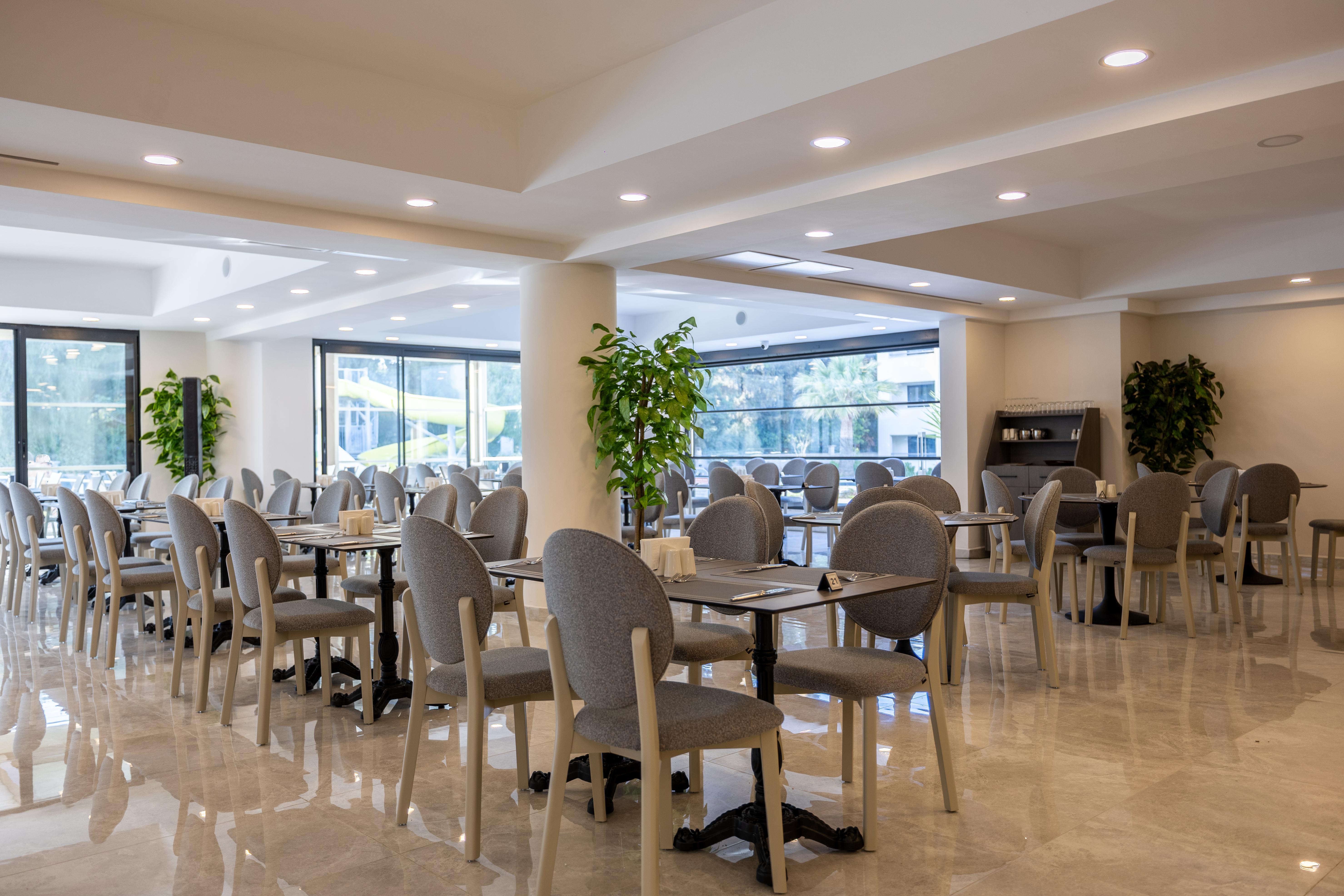 Hotel Proxima slide 4