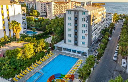 Hotel Kolibri Resort slide 1