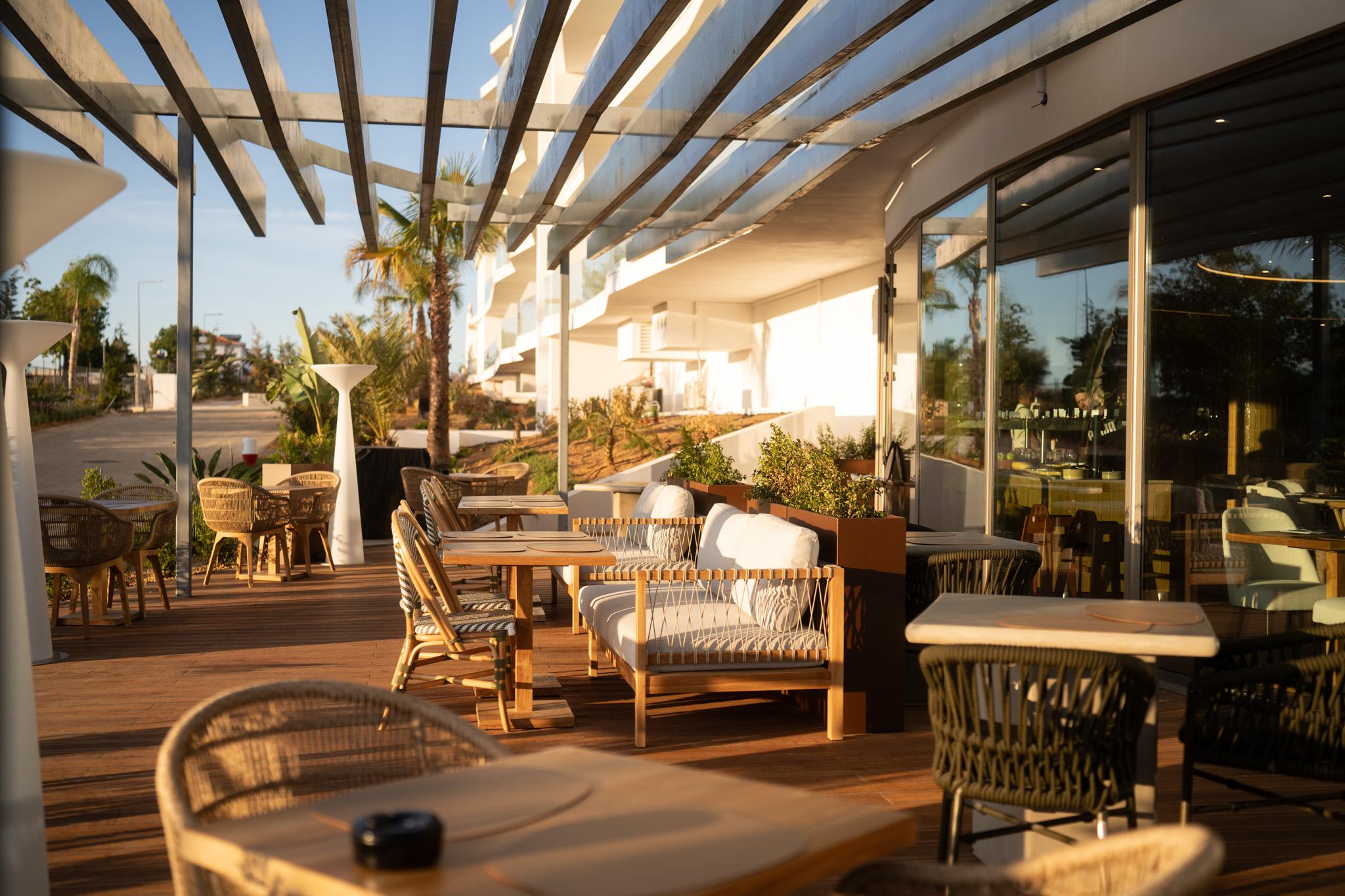 Castelo Suites Hotel slide 4