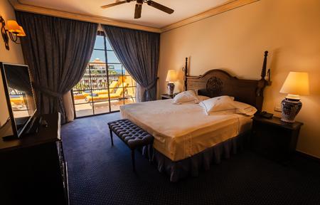 Hotel Villa Cortes slide 4