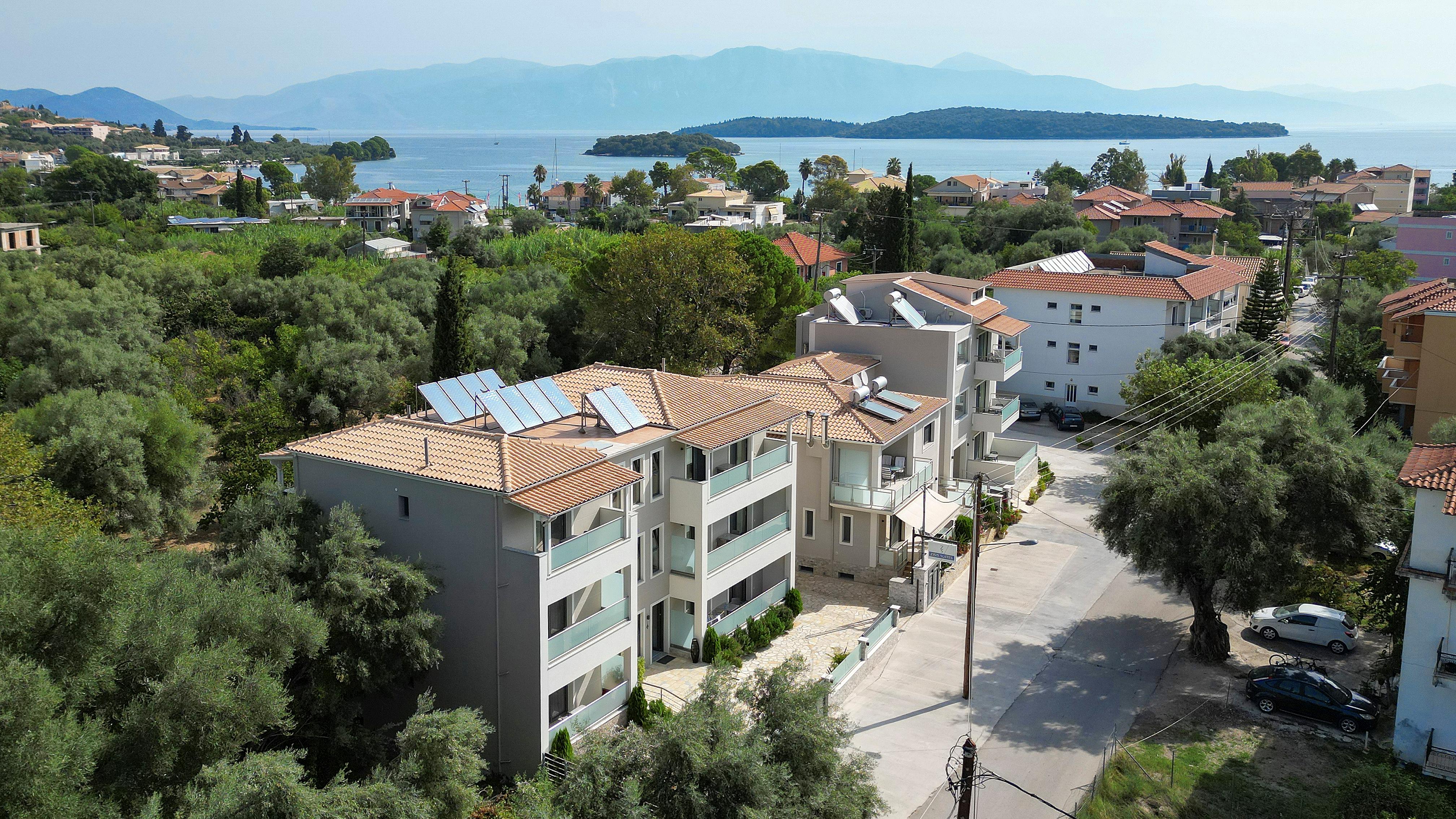 Zisis Suites  slide 2