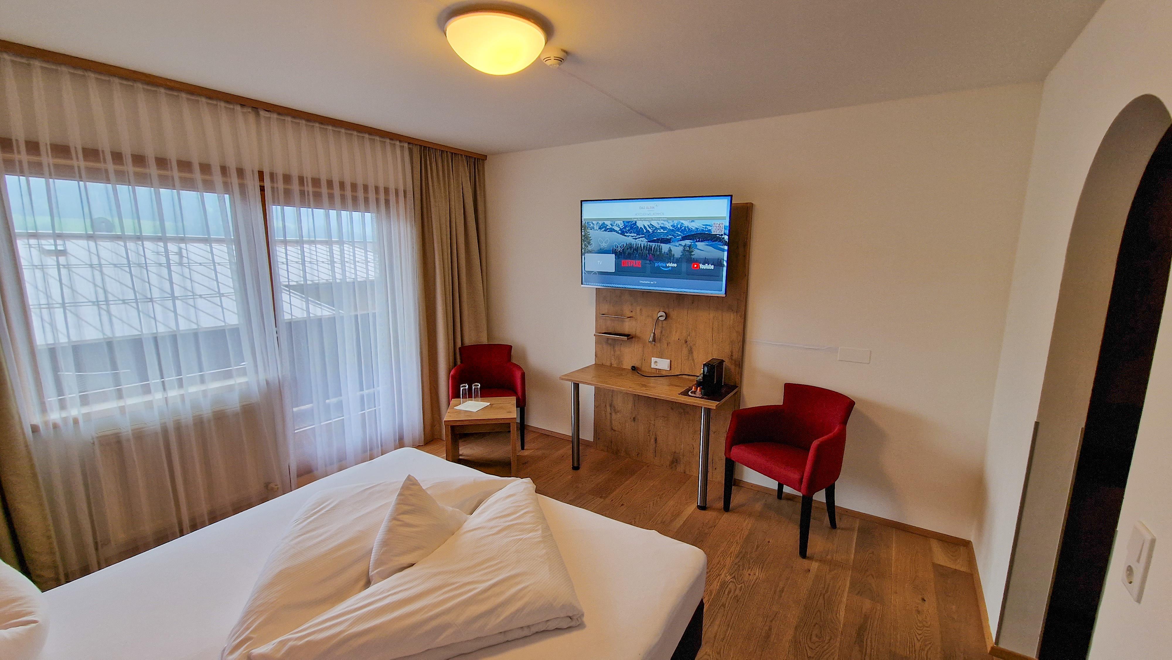 Garni Hotel Alpin slide 3