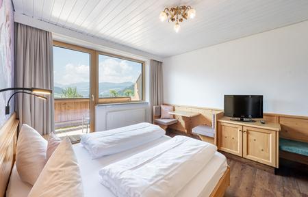 Hotel Alpenschlössl slide 2