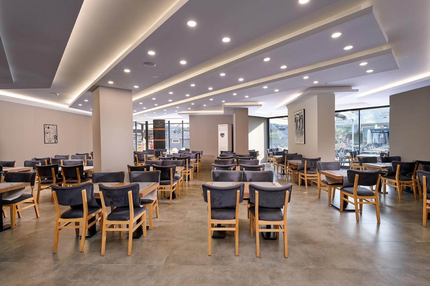 Krizantem Hotel  slide 4