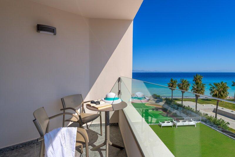 Hotel Avra Beach Resort slide 4