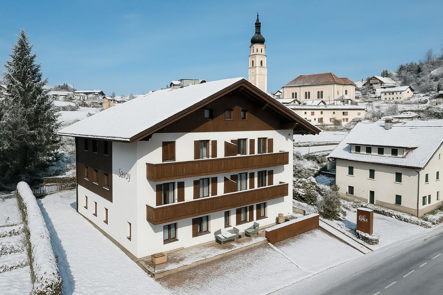 Hotel Garni Savoy slide 2
