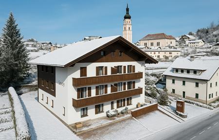 Hotel Garni Savoy slide 2