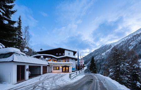 Hotel Karl Schranz slide 1