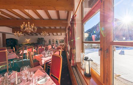 Hotel Karl Schranz slide 3