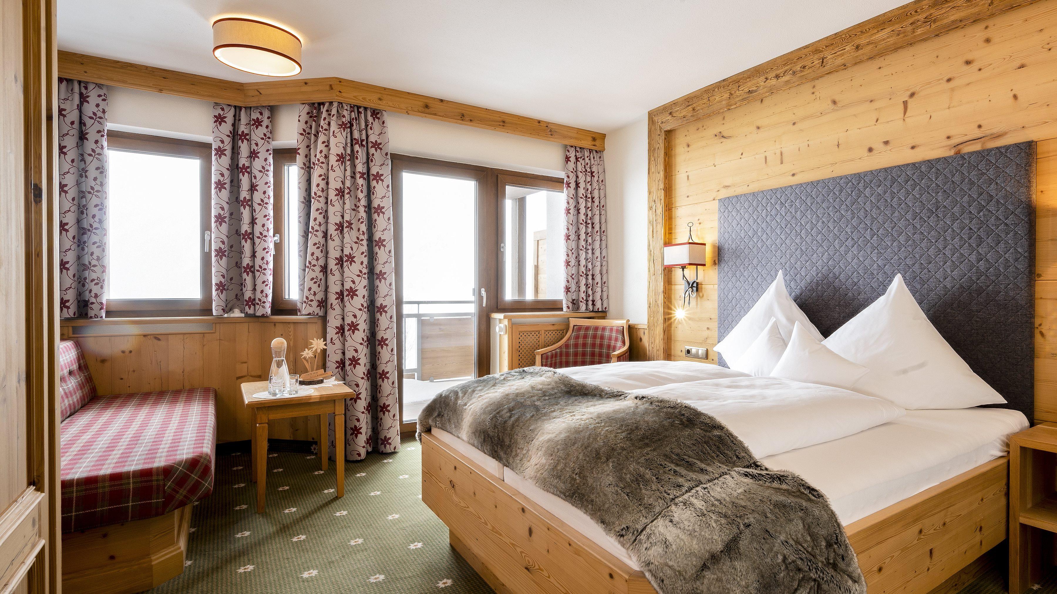 Hotel Almhof slide 2