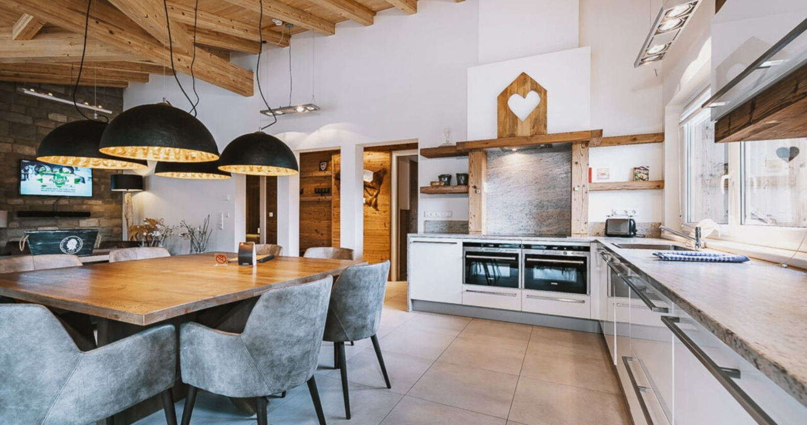 AvenidA Mountain Lodges Kaprun slide 3