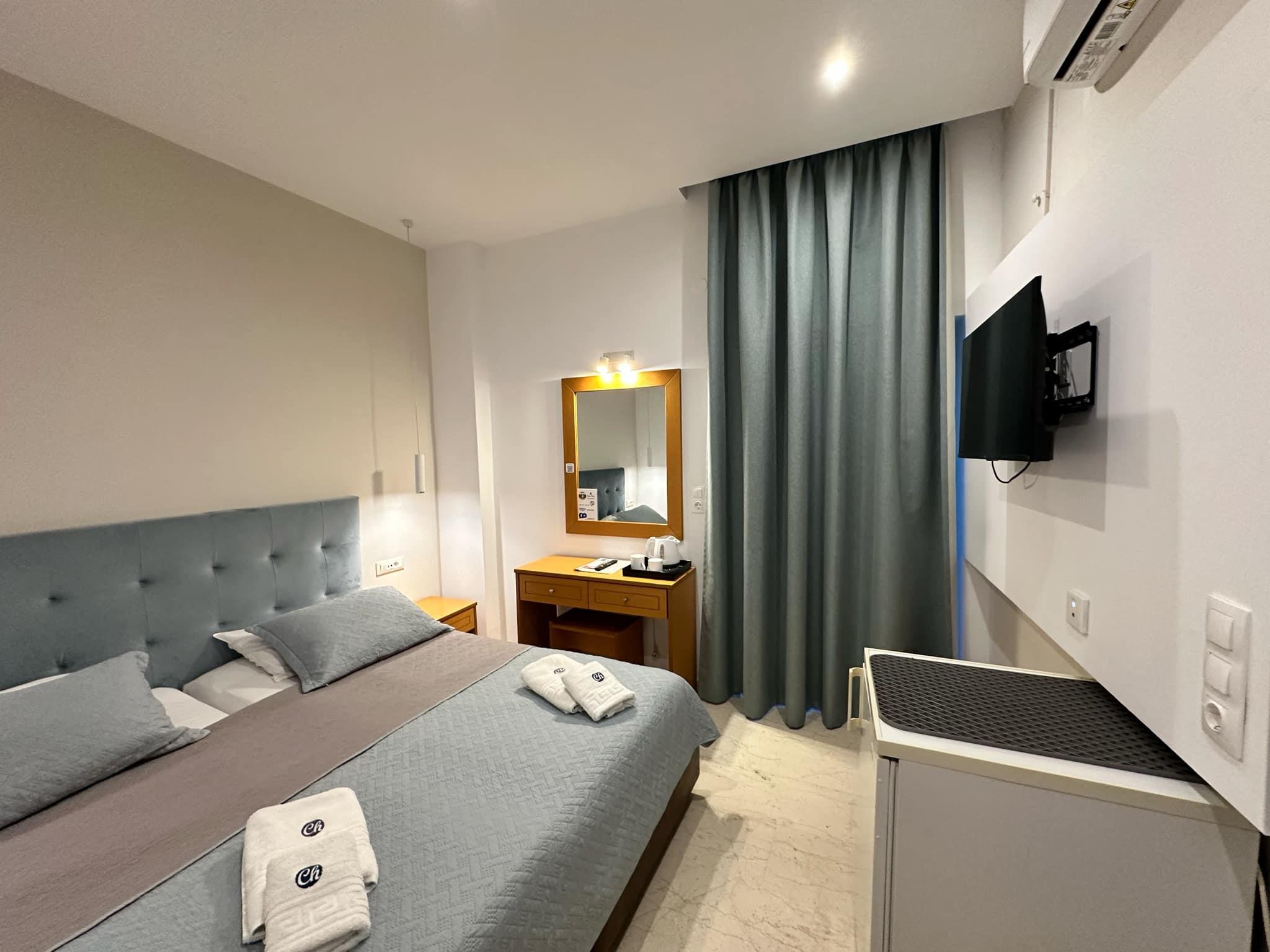 Castro Hotel  slide 2