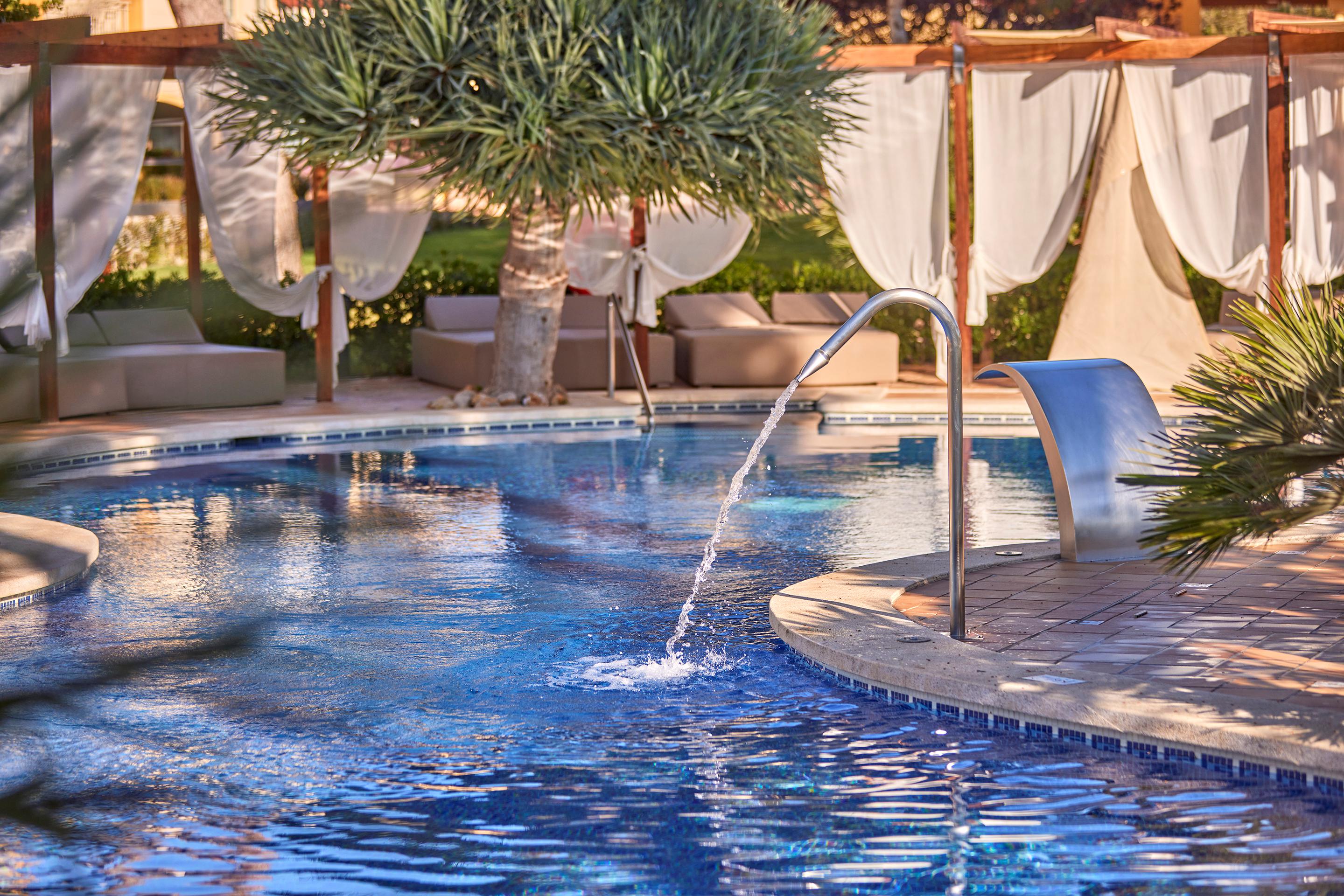 Aparthotel Zafiro Mallorca slide 4