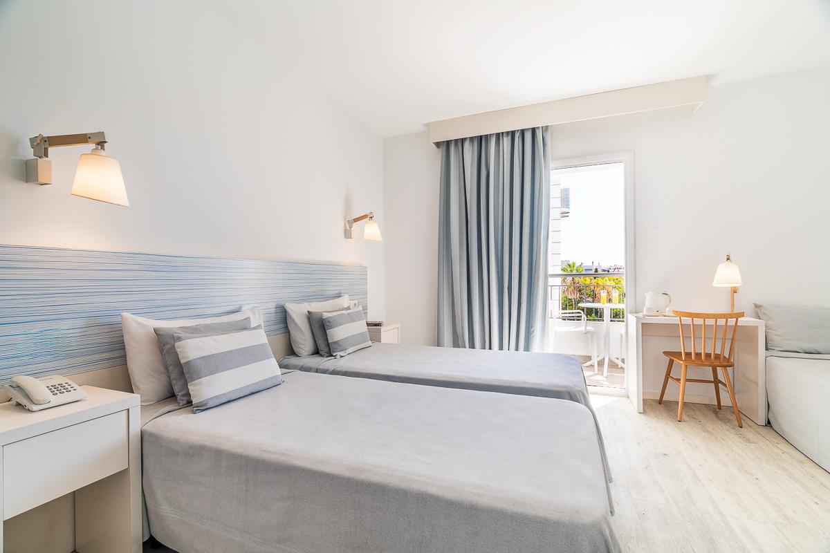 Hotel Fergus Club Pineda Splash slide 3