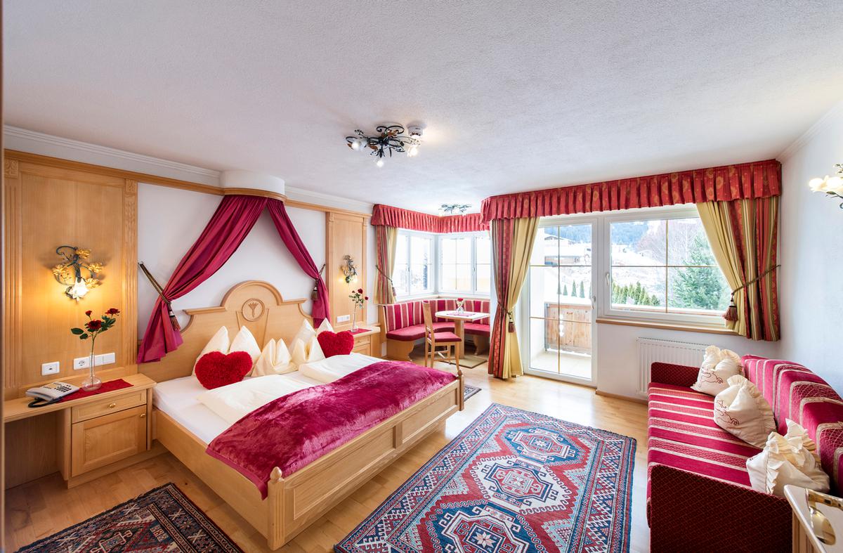 Wohlfühlhotel Innertalerhof slide 2