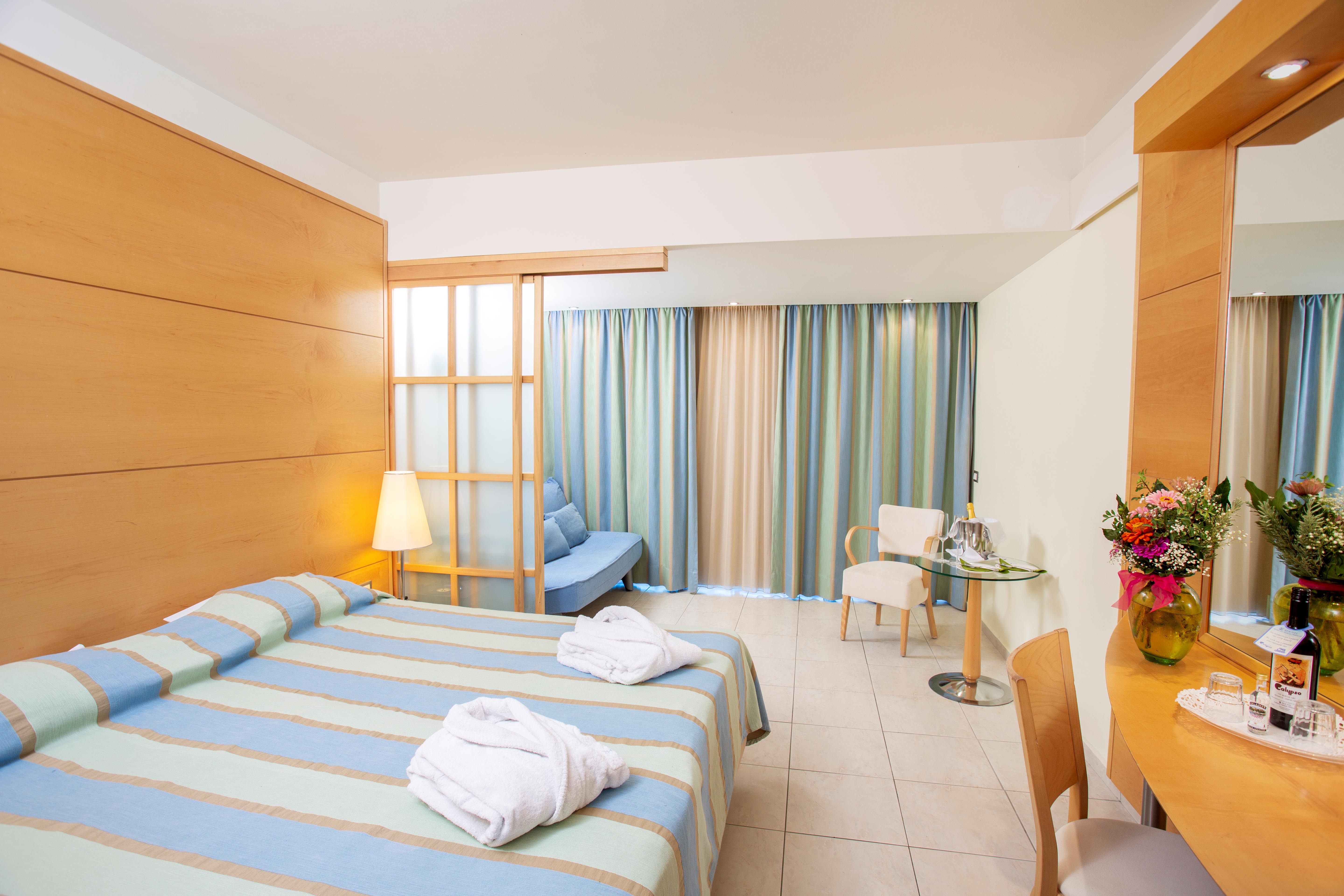 Hotel Calypso Beach slide 3