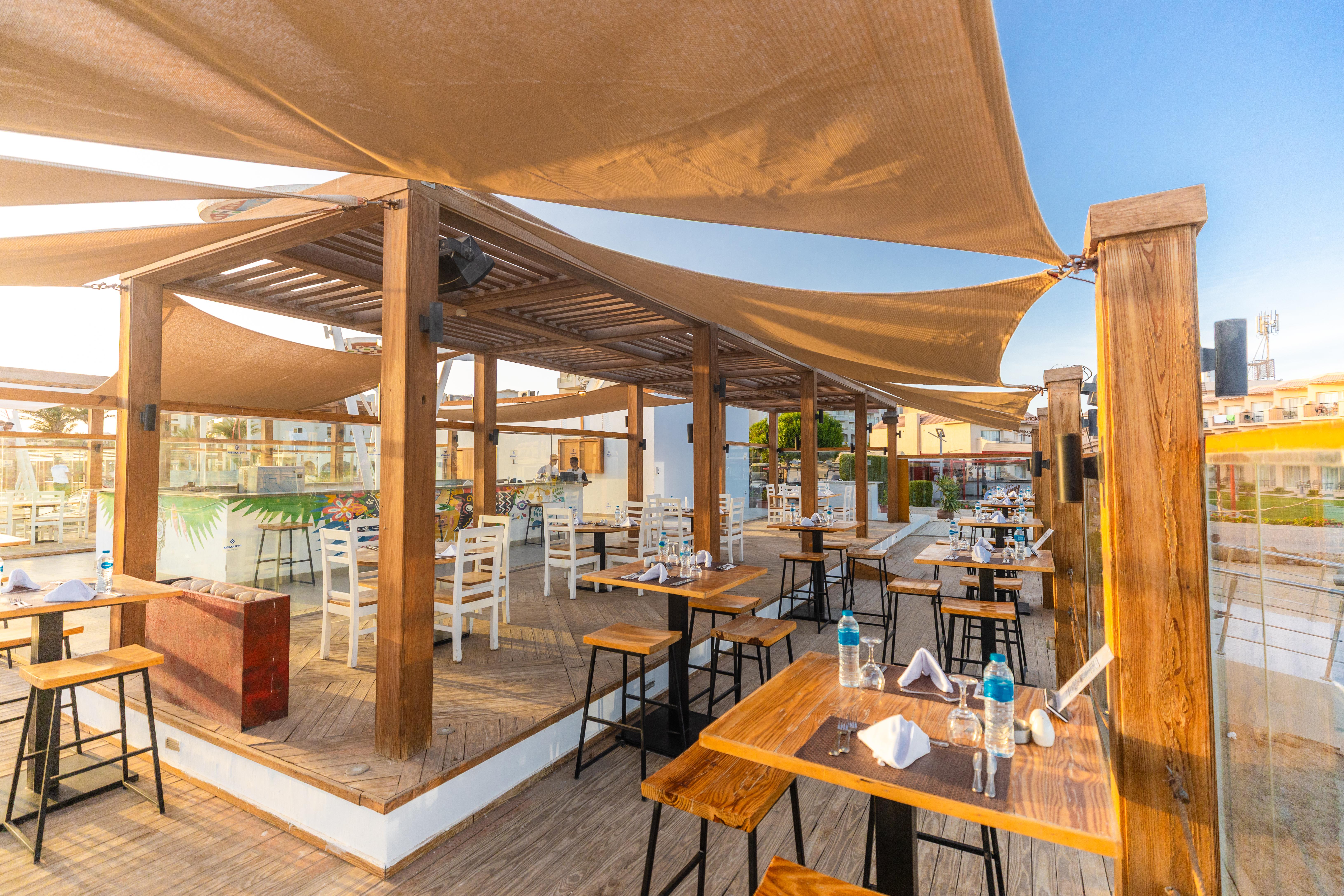 Hotel V Grand Resort Sahl Hasheesh slide 5