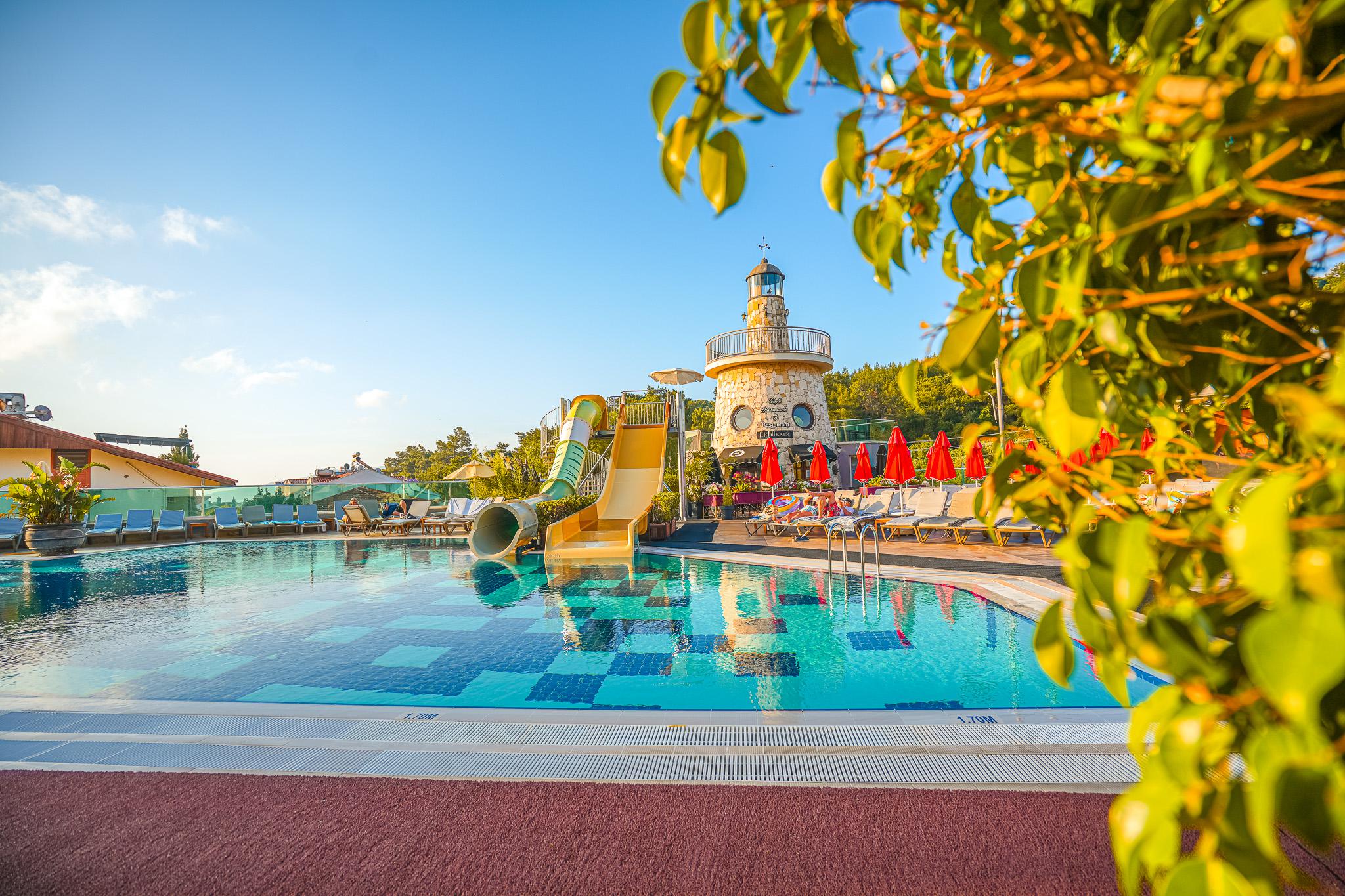 Hotel Grand Cettia slide 3