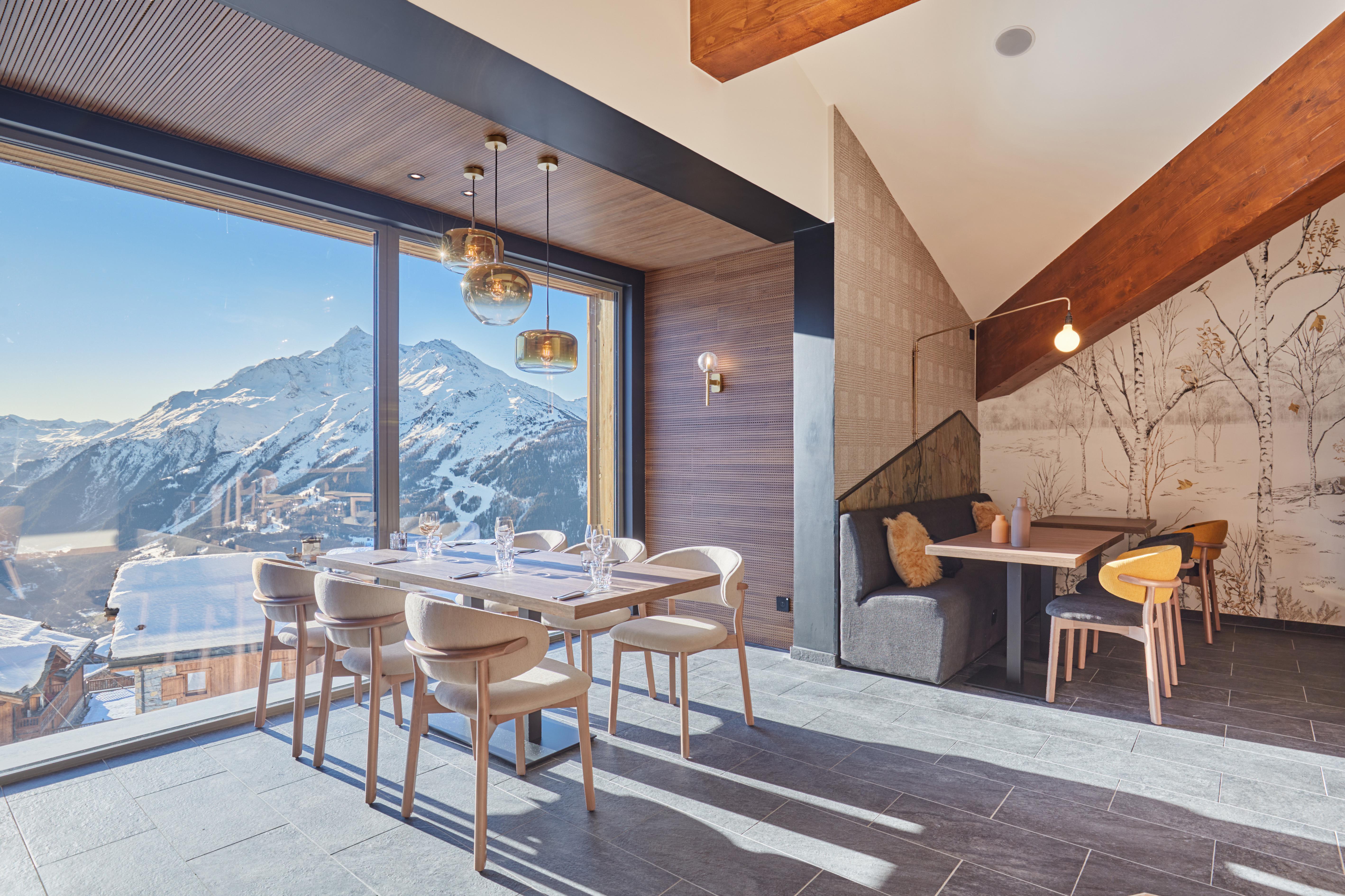 Hotel Prestige Odalys L'Ecrin Blanc slide 3