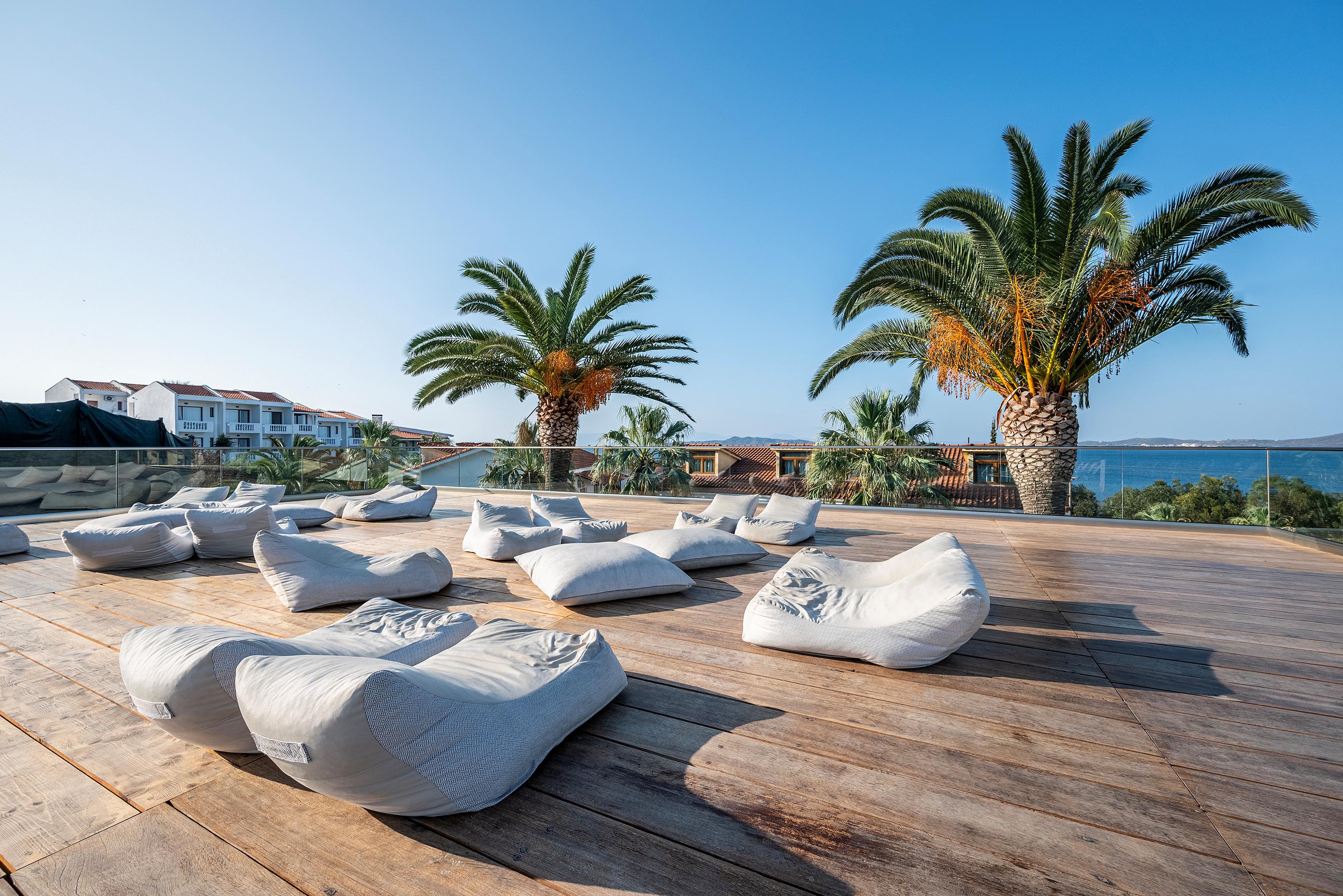 Aristoteles Holiday Resort & Spa Hotel slide 2