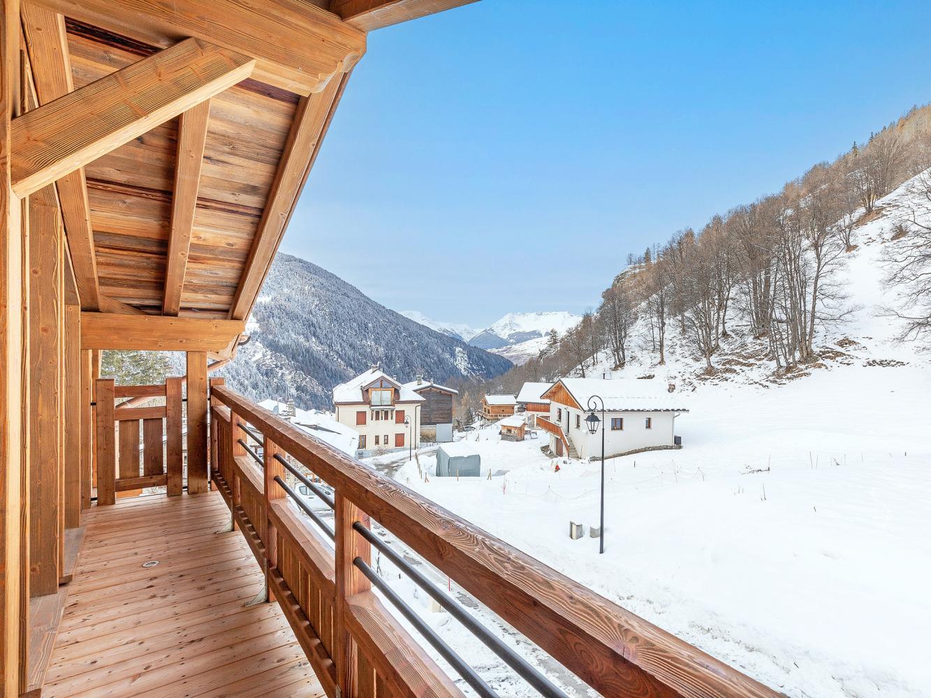 Chalet La Tanière de l'Ours slide 2