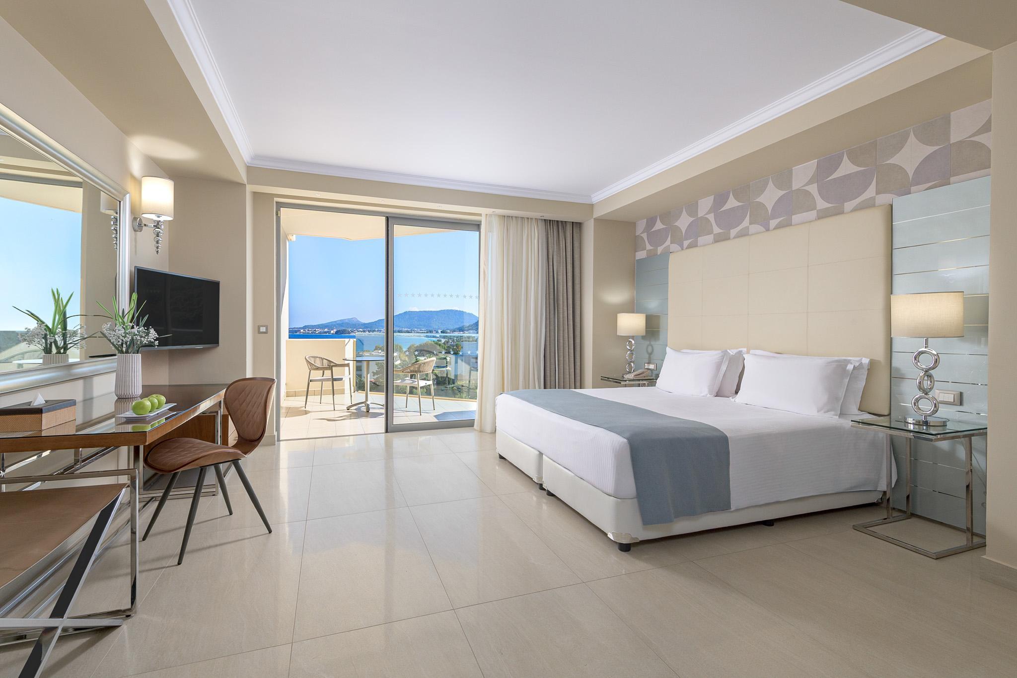 Hotel Atrium Platinum slide 2