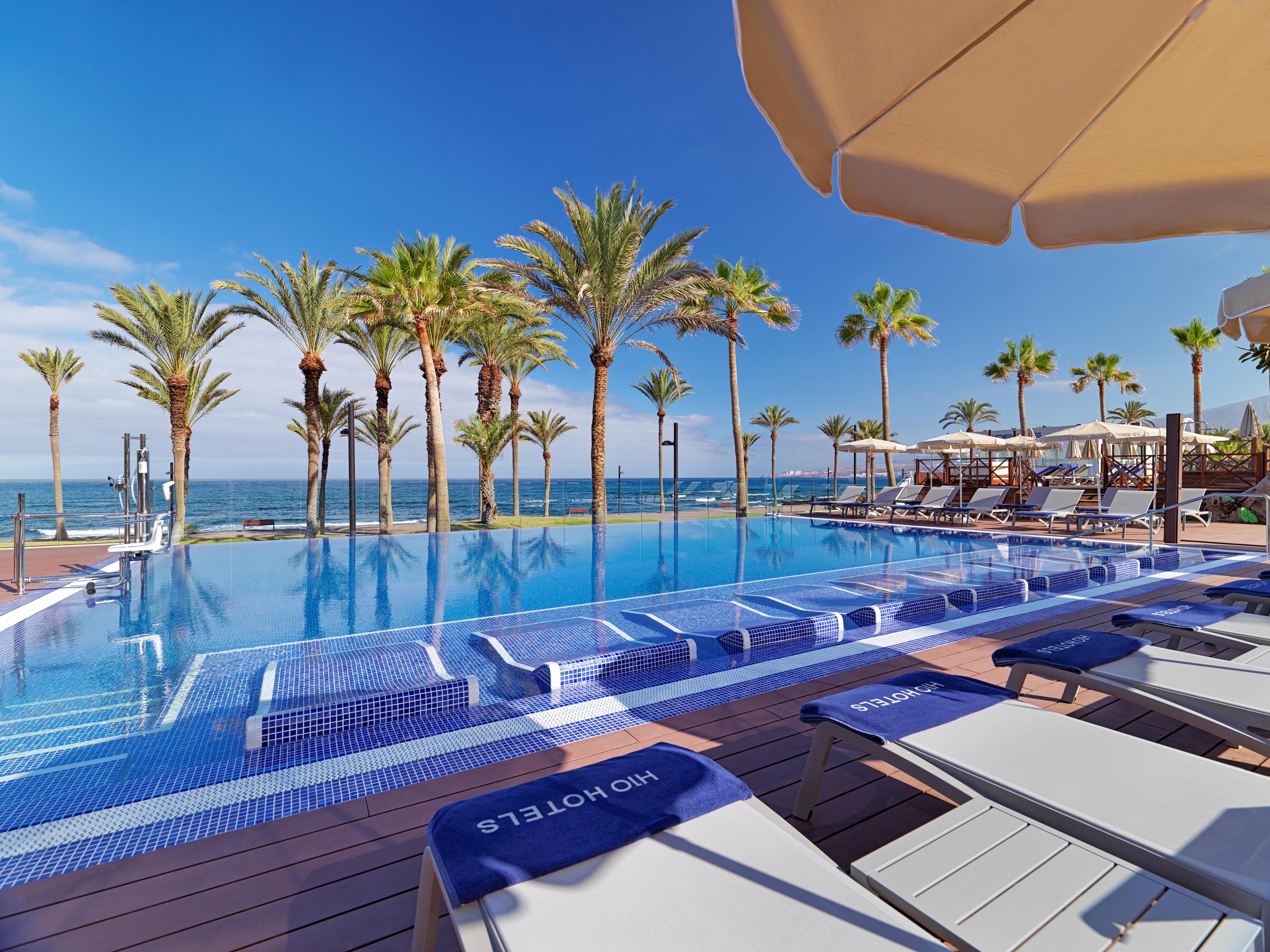 Hotel H10 Conquistador slide 3