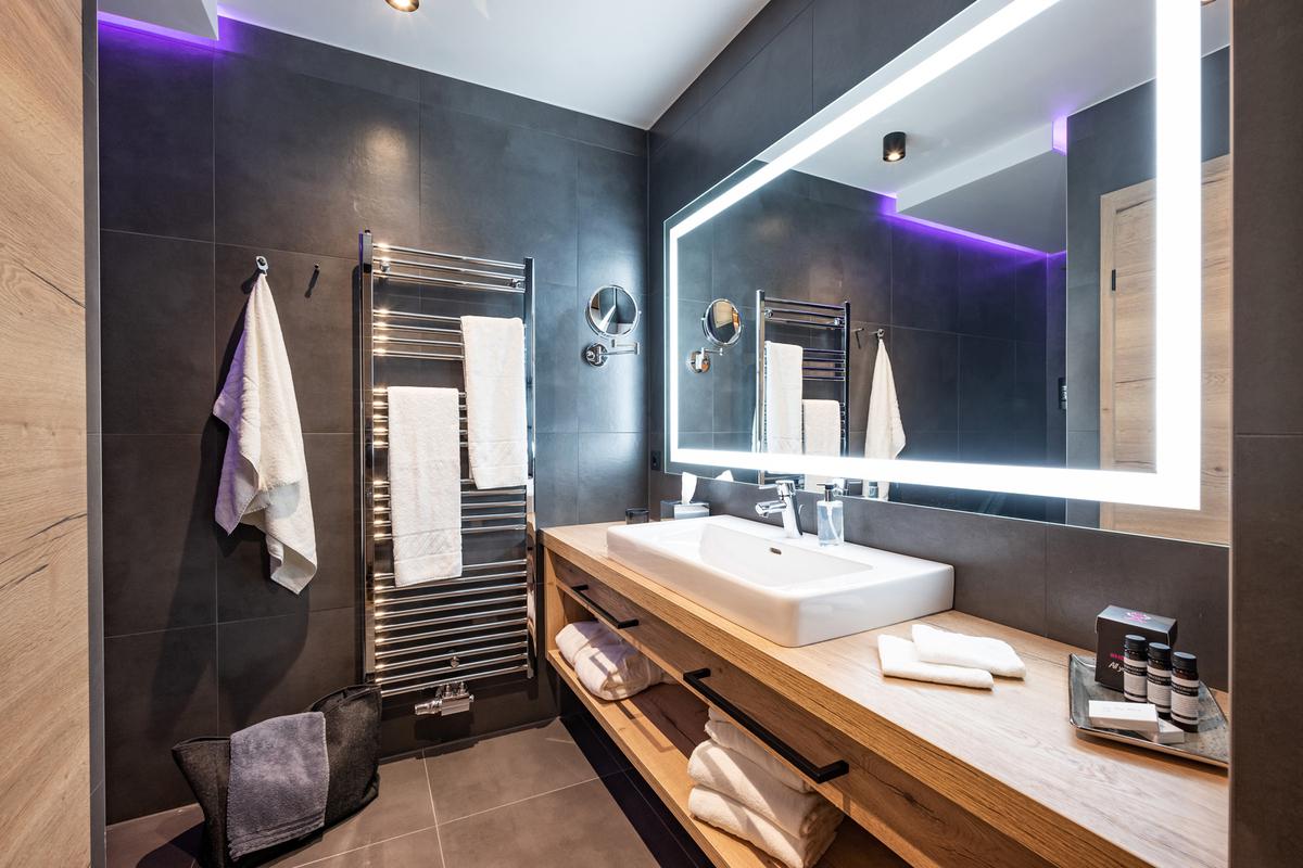 Hotel Adapura slide 4