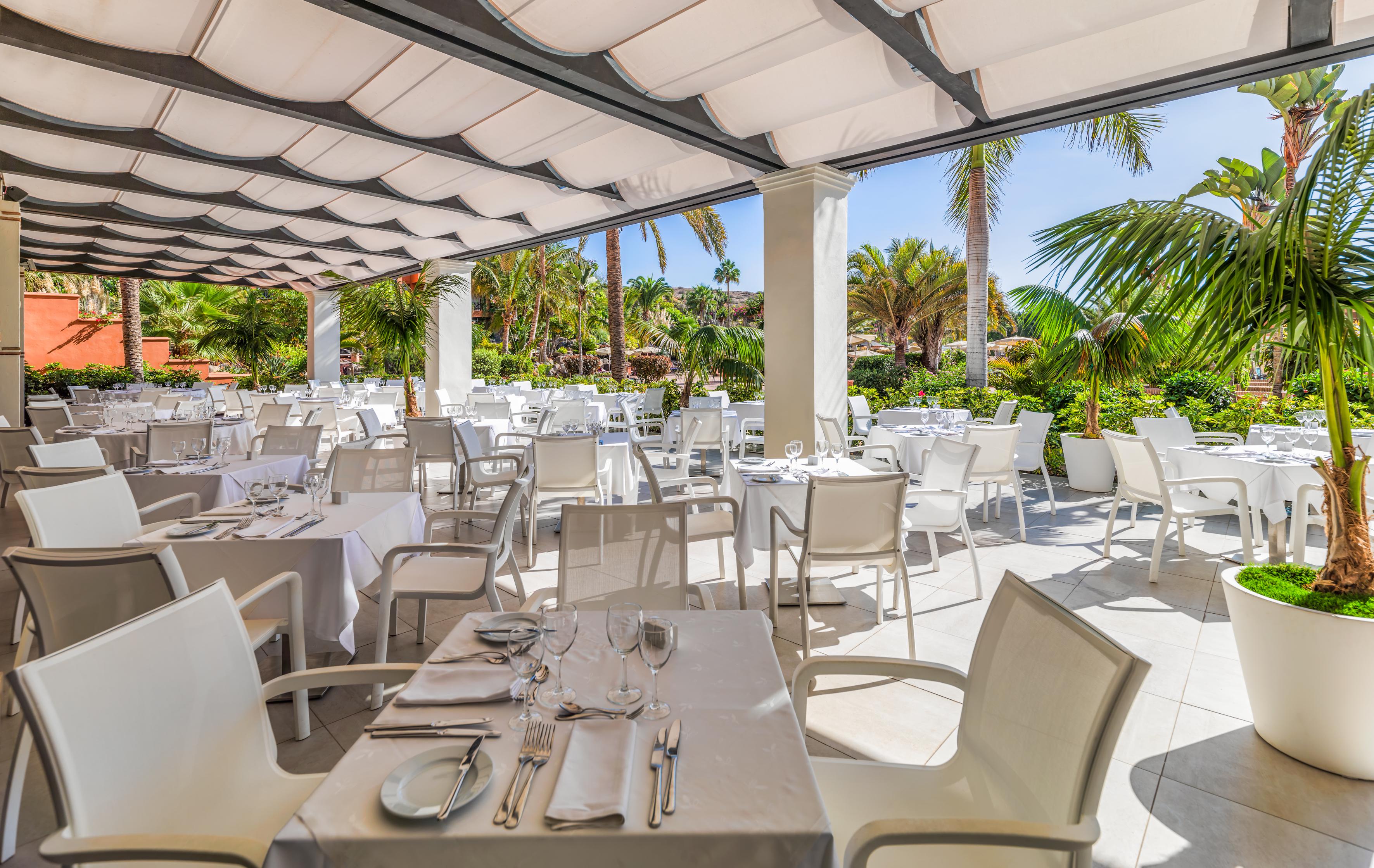 Hotel H10 Costa Adeje Palace slide 4