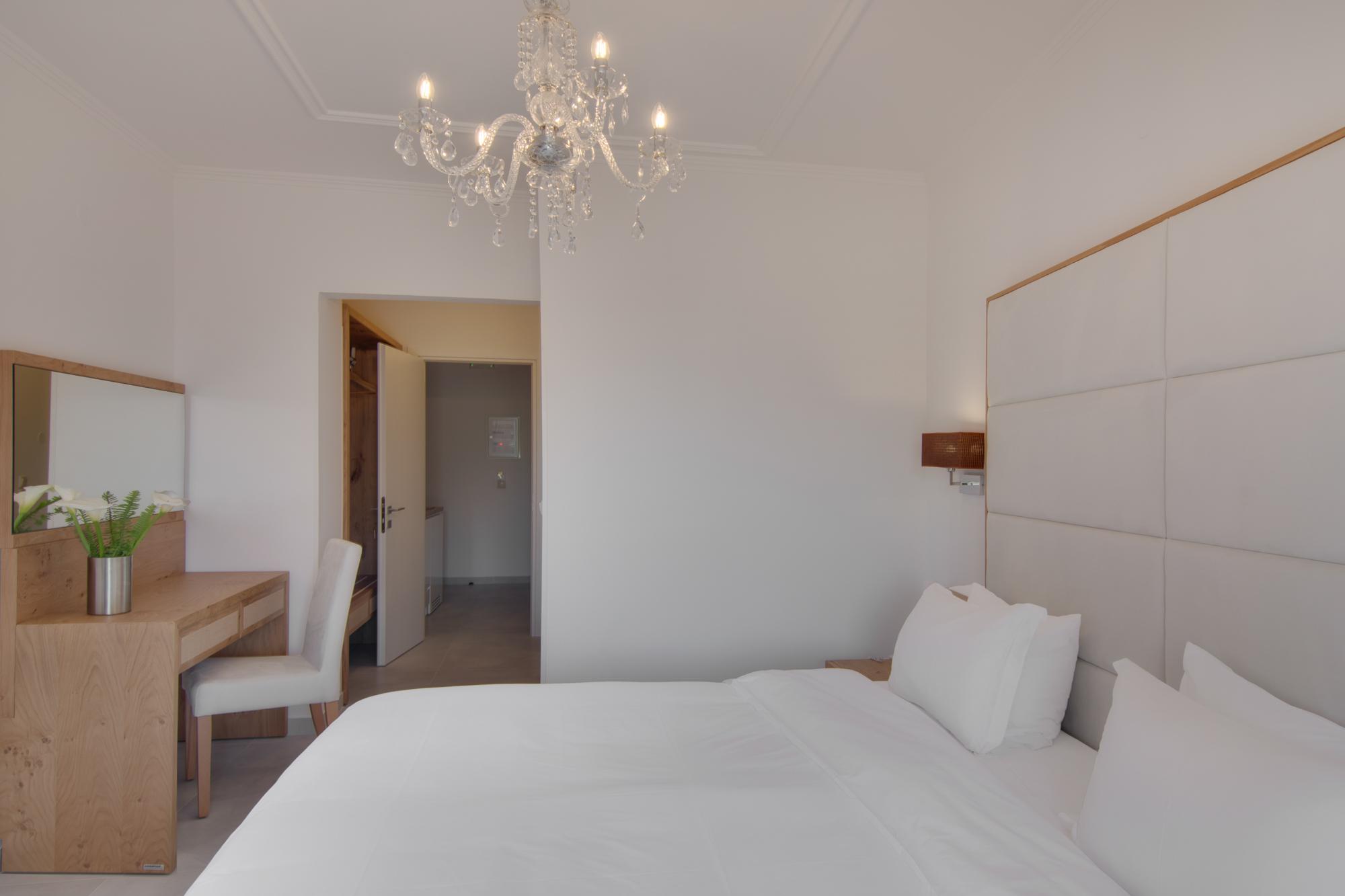 Valtos Beach Hotel slide 4