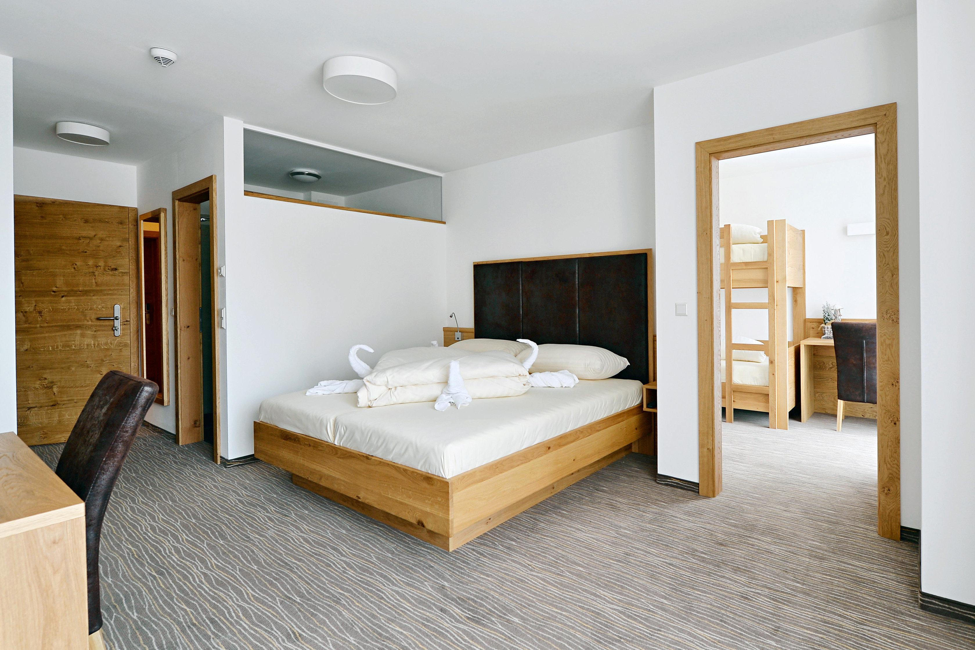 Alm Hotel Kärnten slide 2
