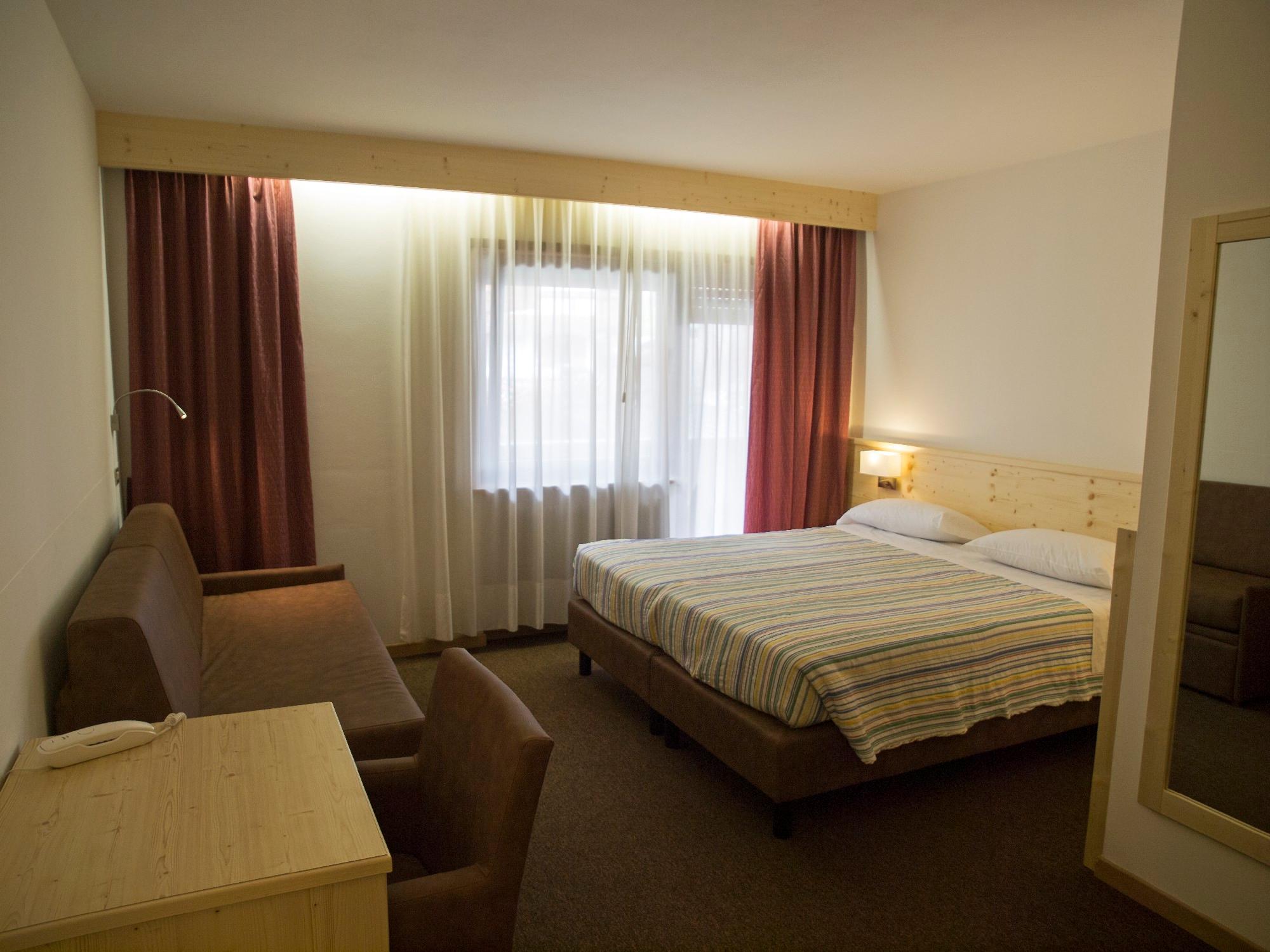 Hotel Engel slide 4