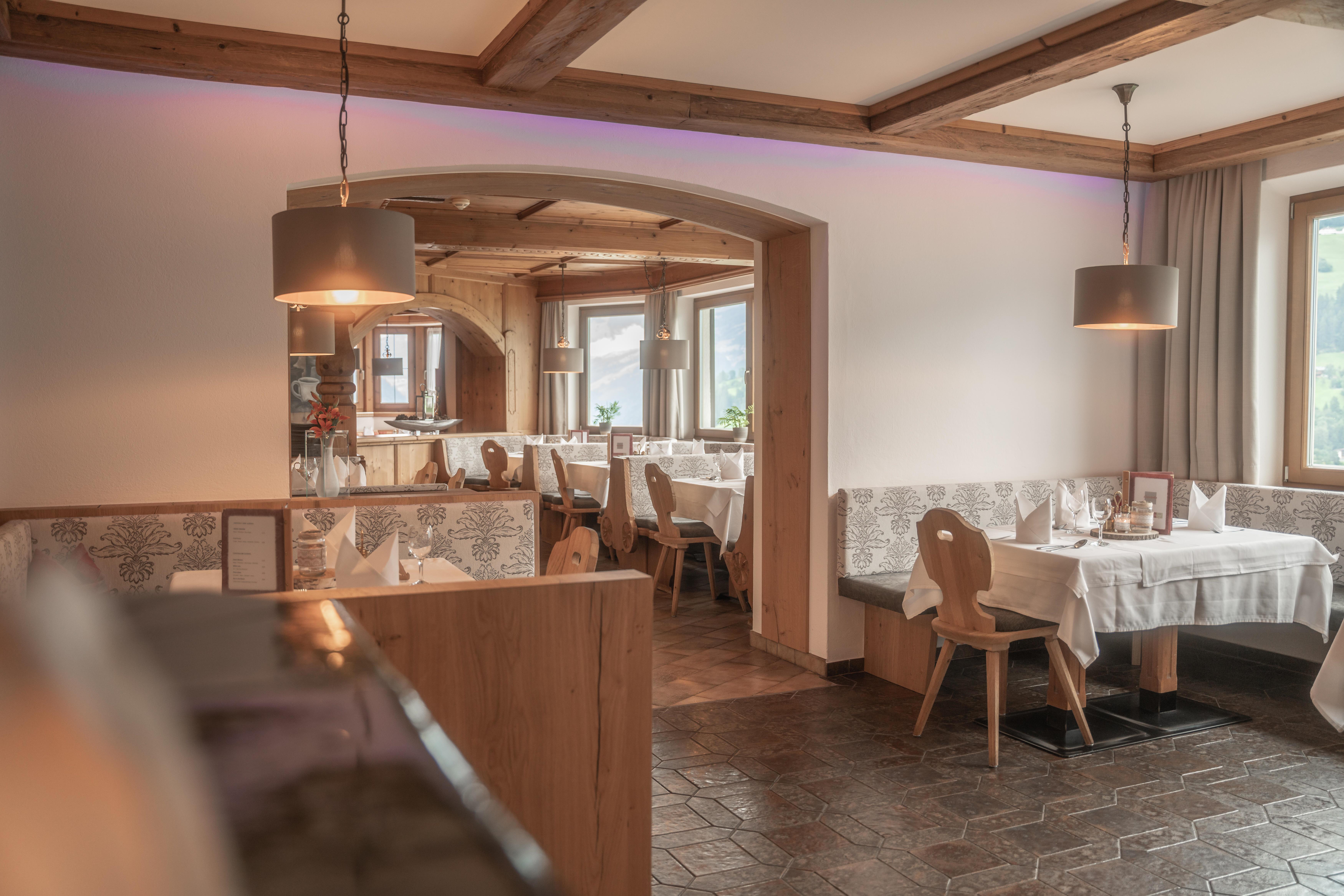 Panoramahotel Schwendbergerhof slide 5