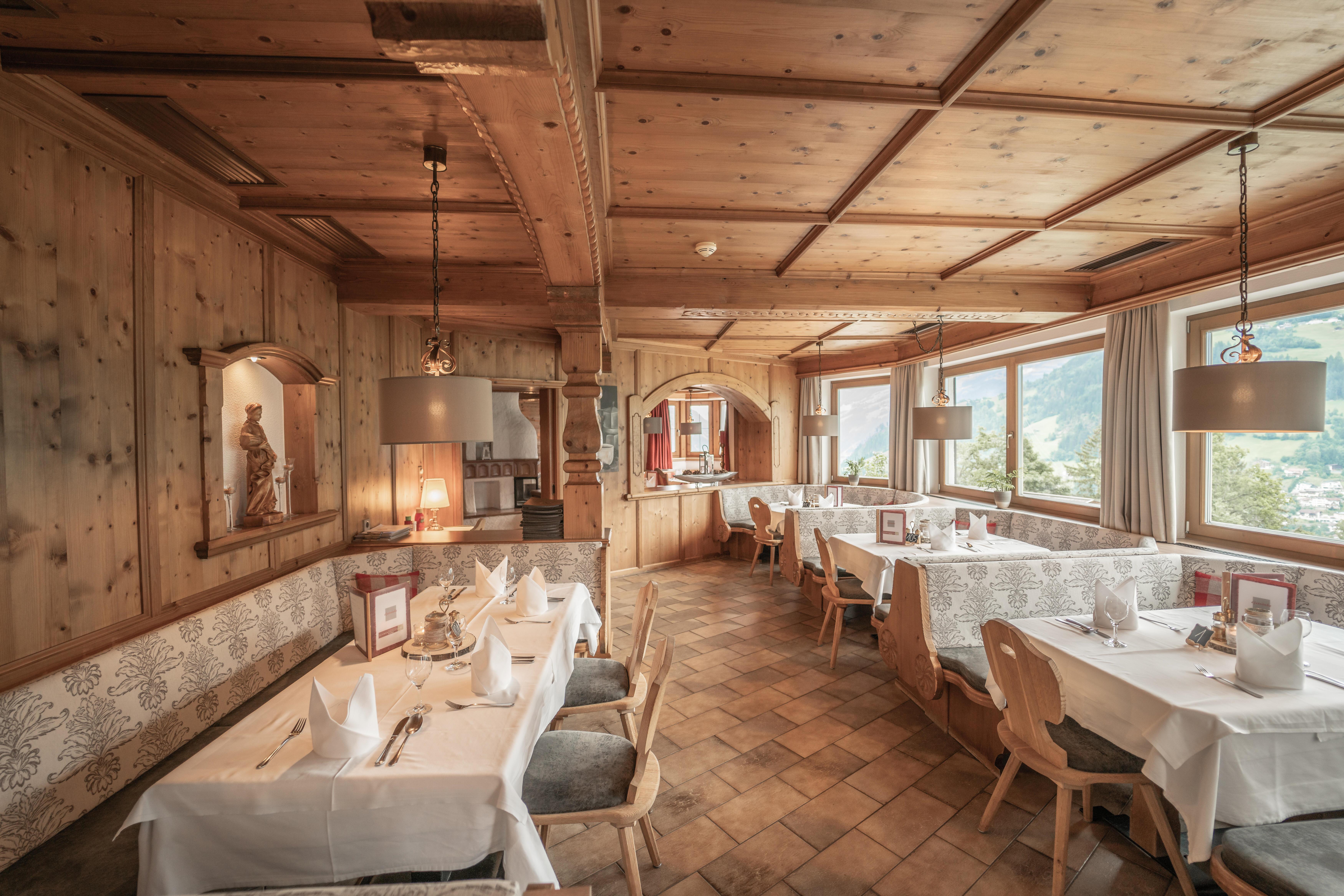 Panoramahotel Schwendbergerhof slide 4