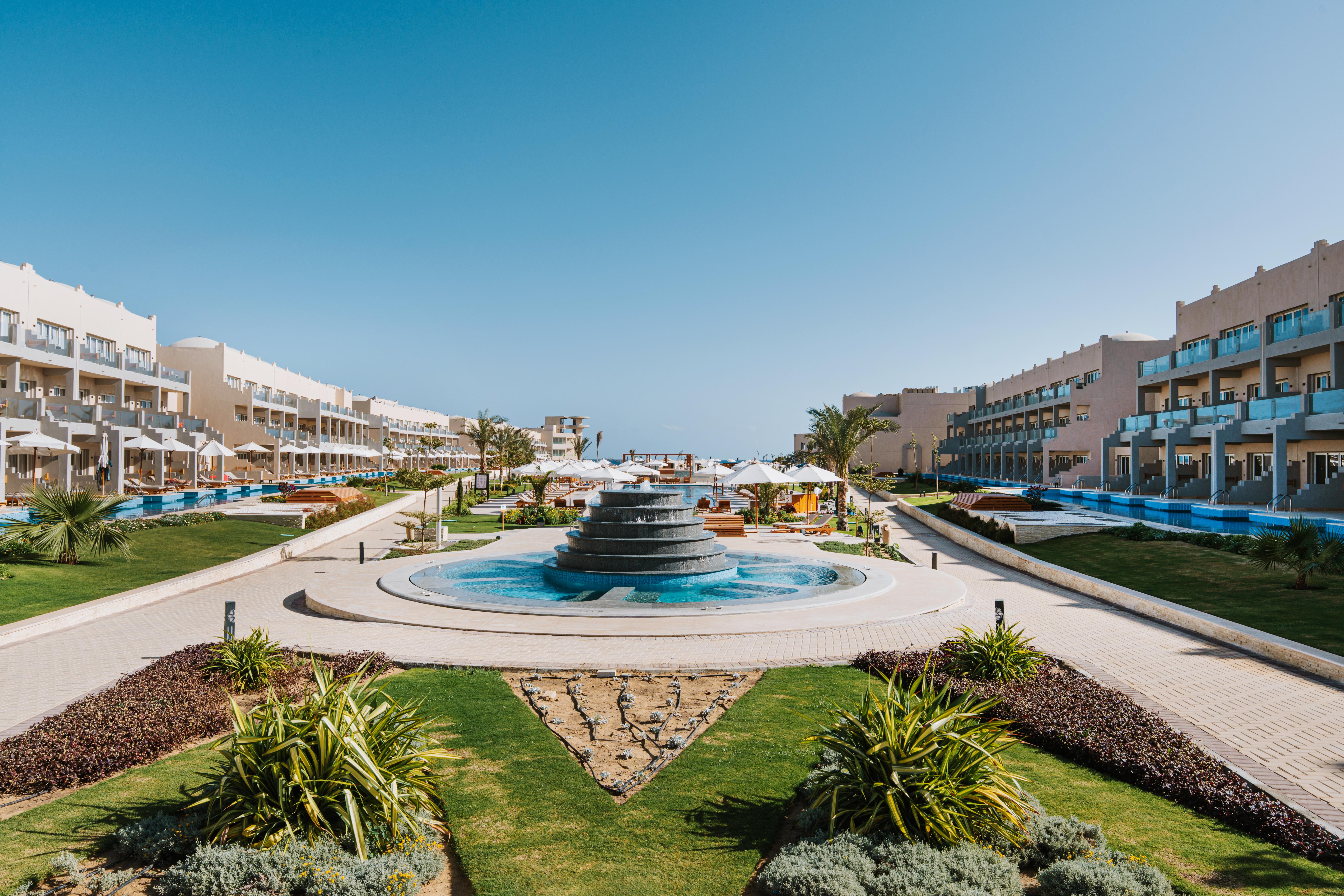 Hotel Diamond Beach by Pearl Resorts slide 5