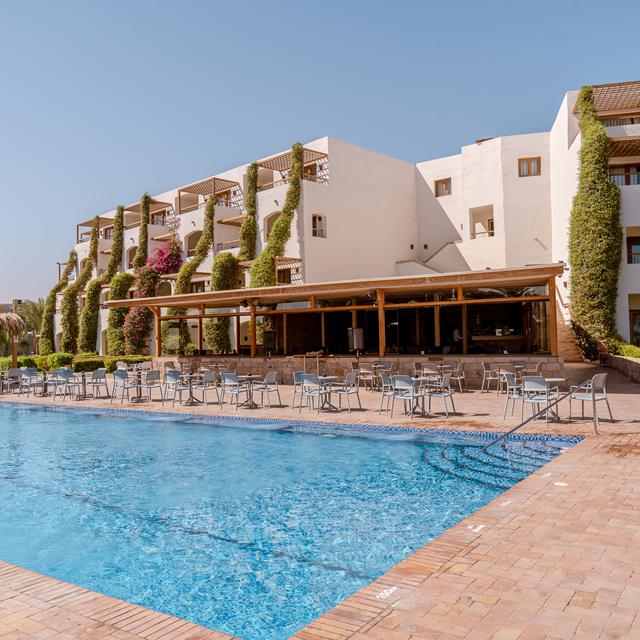 Fort Arabesque West Bay Hotel - Voksenhotel