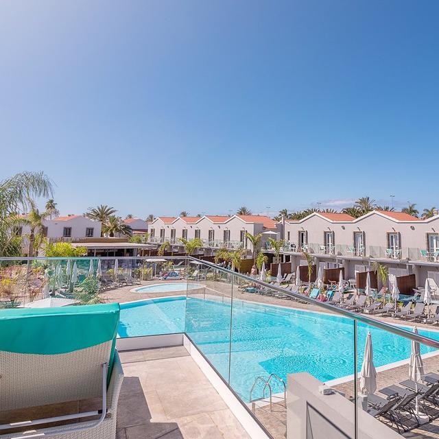 Hotel LIVVO Los Calderones